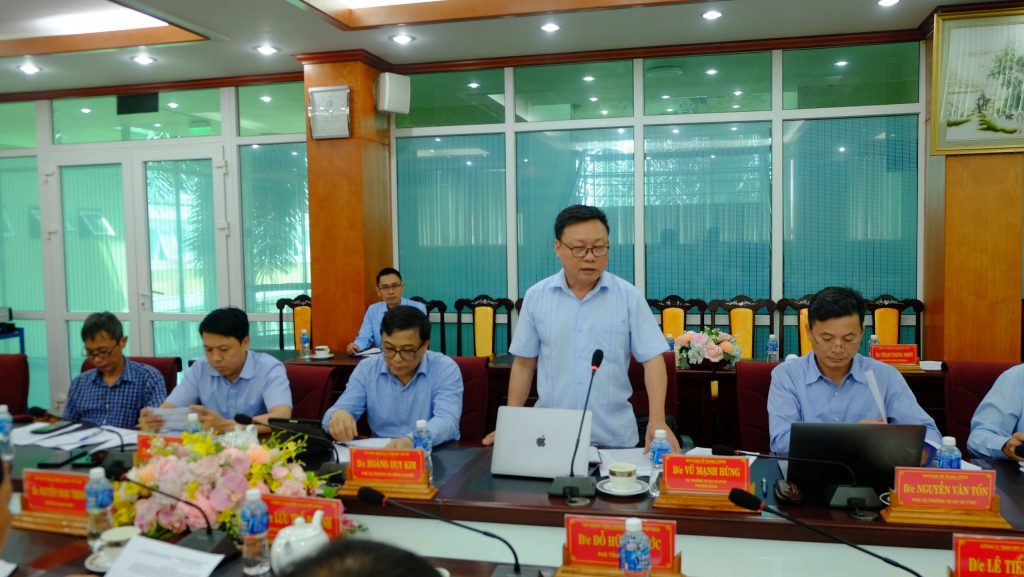 Ban Kinh tế Trung ương làm việc với Cao su Phú Riềng và Cao su Lộc Ninh